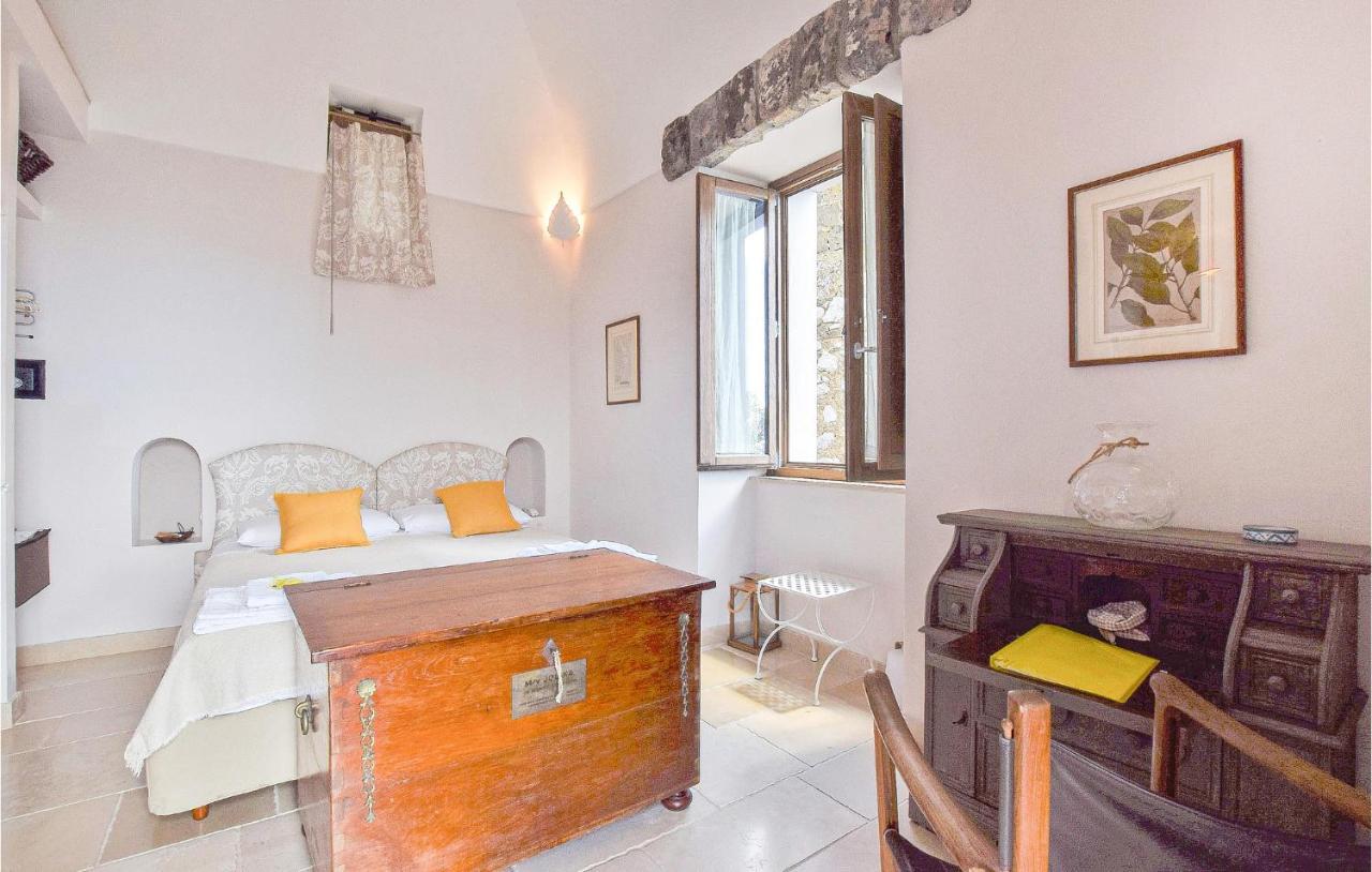 Cozy Apartment In Massa Lubrense Exterior photo